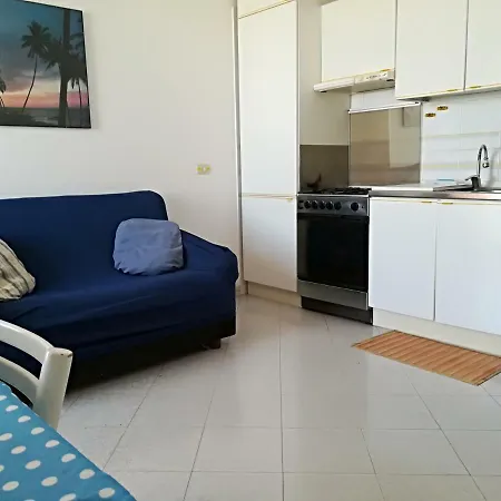 A 2 Passi Dalla סן ויטו לו קאפו