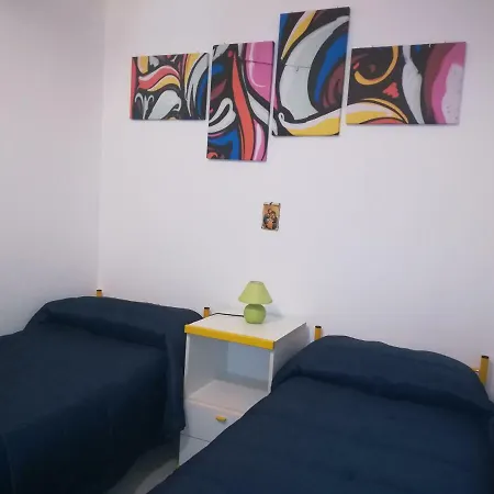 A 2 Passi Dalla
